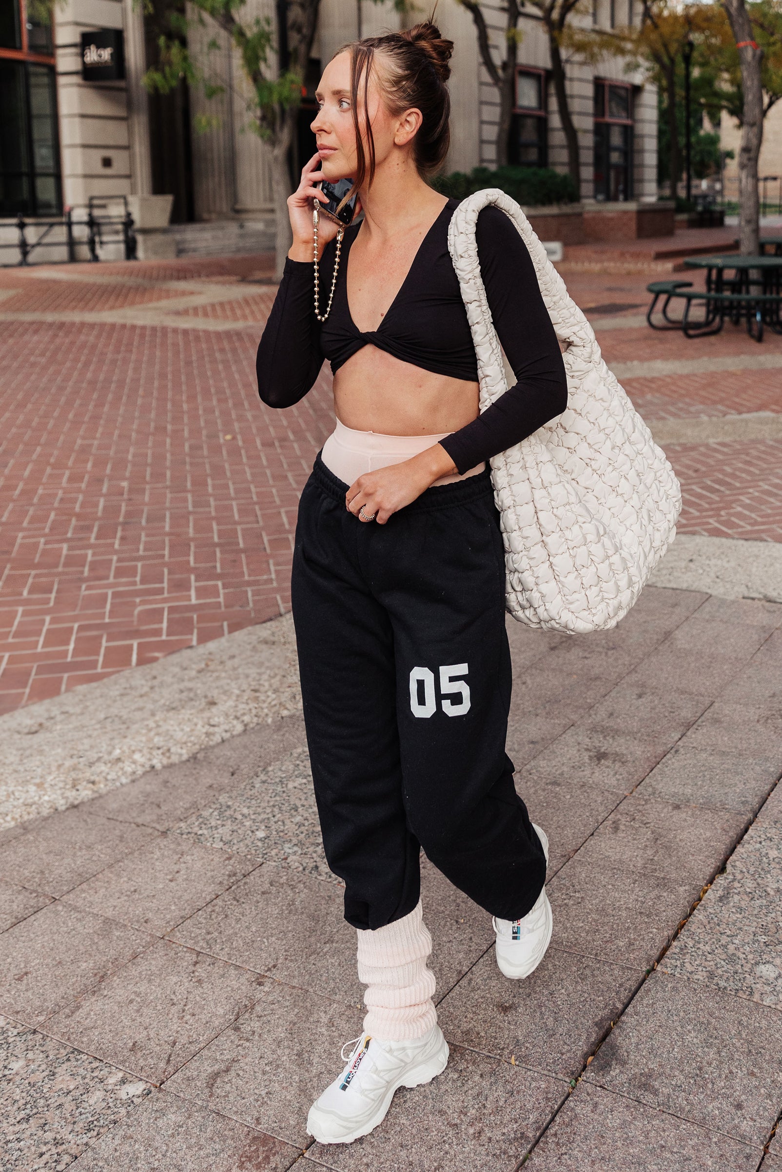 05 Sweatpants