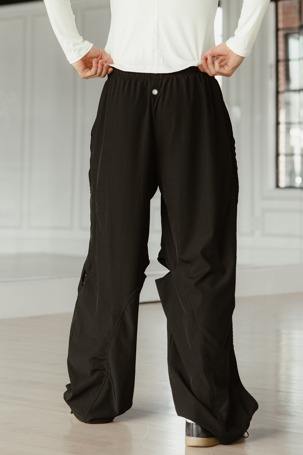 Pulsar Pant White (Five x Ell) Black | Five The Label